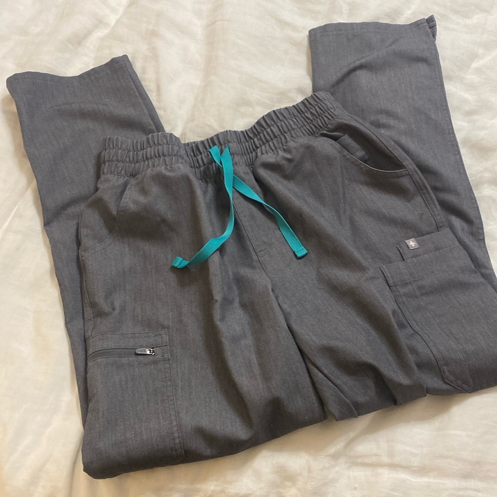 Figs graphite pant size small